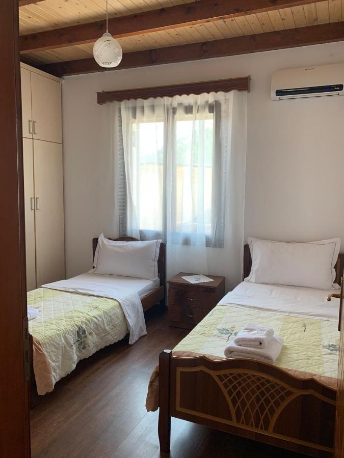 Nomad House-Entire House At Your Disposal,4 Guests Берат Екстер'єр фото
