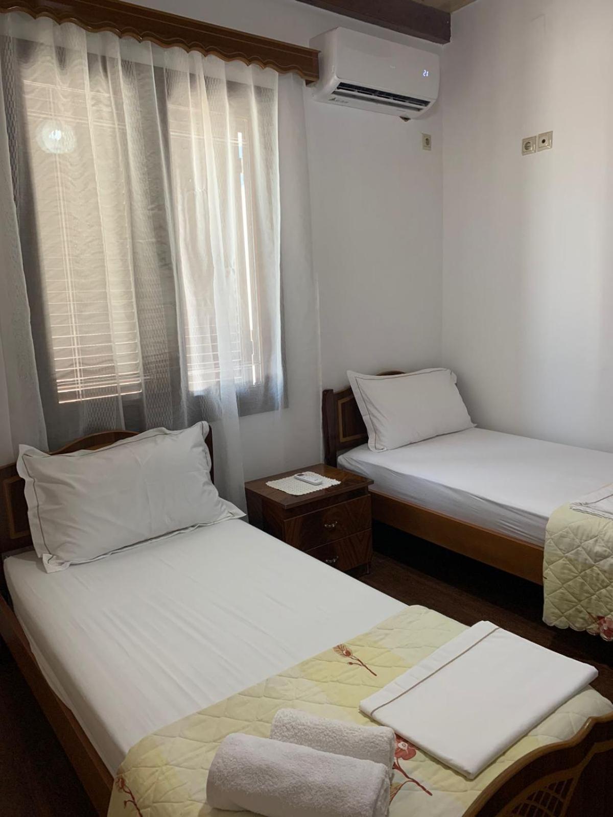 Nomad House-Entire House At Your Disposal,4 Guests Берат Екстер'єр фото