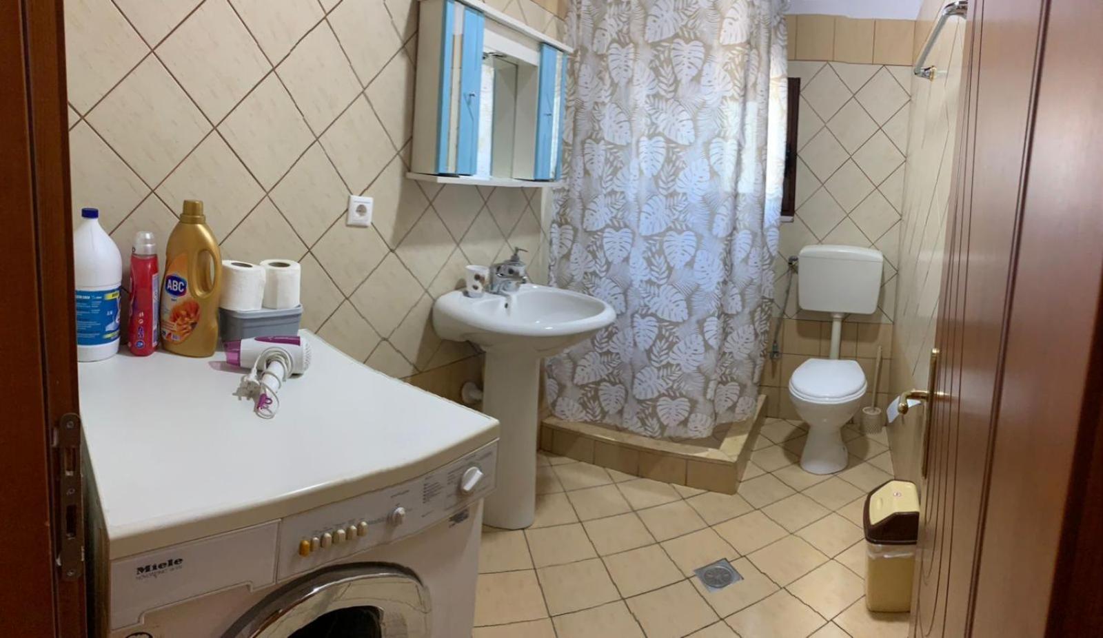 Nomad House-Entire House At Your Disposal,4 Guests Берат Екстер'єр фото