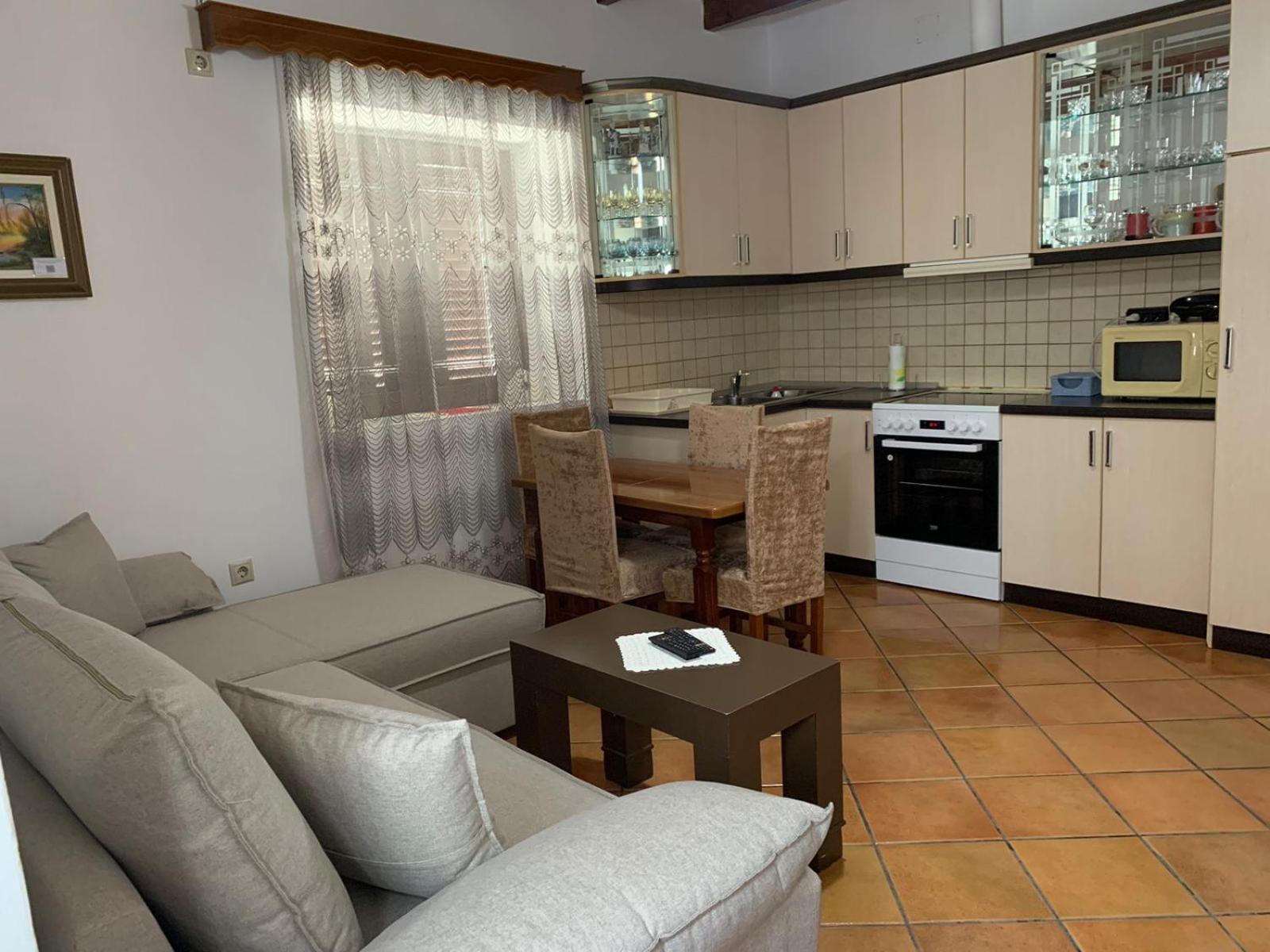 Nomad House-Entire House At Your Disposal,4 Guests Берат Екстер'єр фото